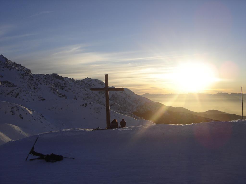 Gite Le Cerf De Belledonne Sainte-Agnes  Exterior photo